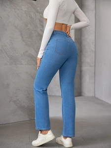 Jean bleu ajusté à taille haute avec broderie étoile vintage pour femmes stylées