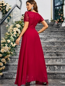Elegant burgundy V-neck lace evening maxi dress with chiffon skirt and short sleeves