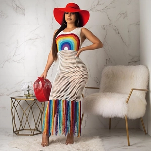Robe Maxi au Crochet à la Main pour Femmes Arc-en-ciel Ajouré Franges à Glands Bohème Été Plage Cover Up Robe Longue