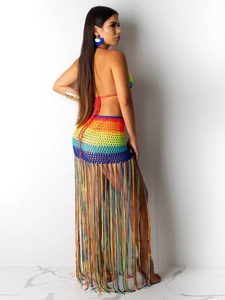 Ensemble bikini au crochet arc-en-ciel avec jupe à franges longue pour la plage et les vacances