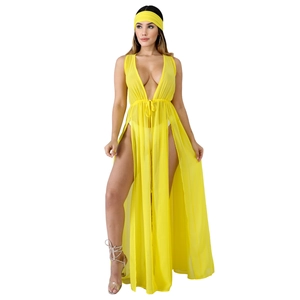Cache-maillot en mousseline jaune avec décolleté en V, fentes hautes et bandeau assorti