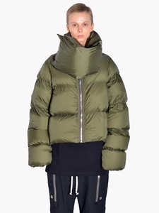 Detail of army green puffer jacket featuring high collar and scarf design for winter
