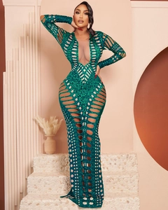 Detail der smaragdgrünen Pailletten-Abendkleid mit Cut-outs und schlanker Passform