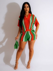 Tenues de Vacances Femmes Sexy en Tricot au Crochet Ajouré à Rayures Verticales Avec Chemise Polo à Manches Courtes et Short