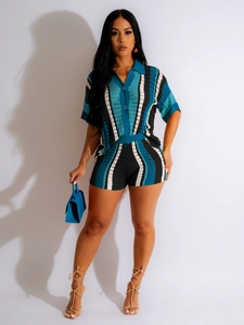 Ensemble en tricot pour femme avec rayures bleues verticales et chemise à manches courtes