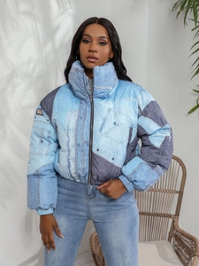Women's padded jacket with denim patchwork print, stand-up collar and zip closure