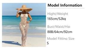 Guida alle taglie con misure della modella per copricostume in crochet e abito lungo