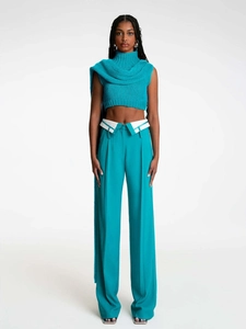 Set donna con top in maglia blu lago e pantaloni larghi a vita alta con risvolto bianco