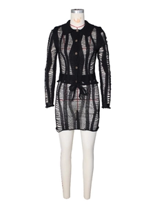 Ensemble en tricot noir pour femme avec cardigan à revers et jupe courte ajourée