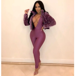 Body moulant violet pour femmes avec veste courte en velours et détails de zip dorés