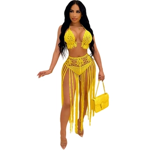 Ensemble bikini bohème jaune au crochet avec longues franges pour plage et vacances