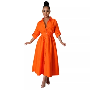 Robe chemise élégante rouge-orange à manches longues avec silhouette trapèze ajustée