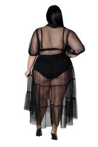 Rückansicht eines schwarzen Plus-Size-Polka-Dot-Mesh-Cardigans mit gestuftem Rockteil
