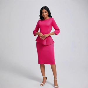 Robe à basque rose rouge élégante pour femmes avec col rond et manches trois-quarts