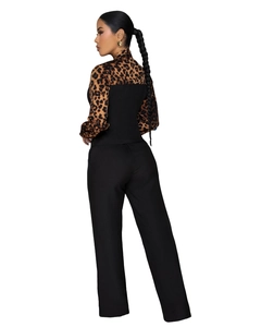 Elegant women's leopard print long sleeve top with black high waist wide leg pants set
