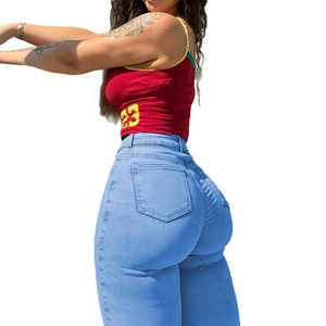 Jean slim taille haute bleu clair pour femme avec effet push-up avec coupe skinny et moulante