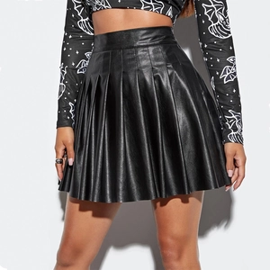 Mini-jupe plissée en cuir PU noir pour femme avec taille haute et coupe évasée en A