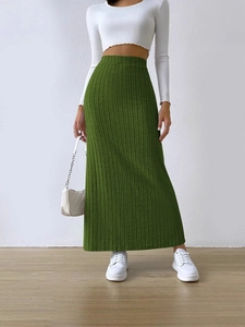 High waist slim fit knitted maxi skirt in deep moss green with elegant side slit design