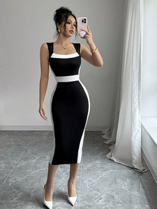 Robe Moulante Sans Manches à Col Carré pour Femmes Bloc de Couleur Coupe Slim Élégante Robe Midi en Mélange de Polyester