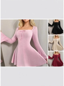 Damen Rippenstrick Minikleid Mit Eckigem Ausschnitt Sexy Slim Fit Glockenärmel A-Linien-Kleid Mit Bindegürtel Herbst Winter Party Outfits