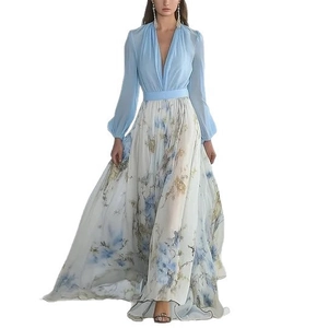 Robe longue élégante à manches longues avec col en V et jupe longue à imprimé floral