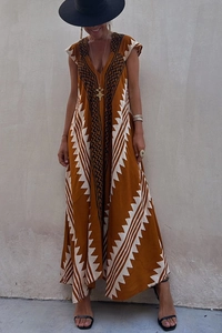 Robe longue bohème à imprimé ethnique avec col en V et motifs géométriques pour les vacances