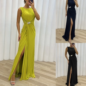 Pleated sleeveless evening dress with crystal waist detail and high slit in three colors