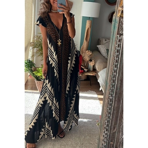 Robe longue bohème noire à imprimé ethnique et col en V pour des vacances décontractées