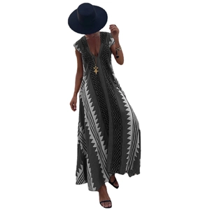 Robe longue grise à col en V avec motif géométrique bohème et jupe évasée fluide