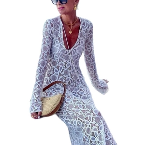 Abito lungo in pizzo bianco con maniche lunghe e scollo a V stile boho per vacanze