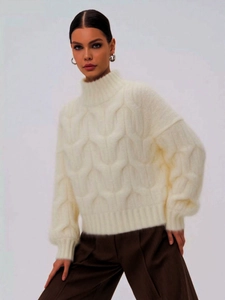 Maglione oversize in maglia a trecce color avorio con maniche a lanterna
