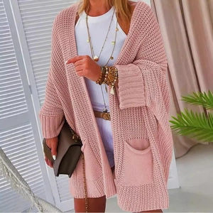 Rosa Grobstrick-Cardigan mit Taschen in einer bequemen, lockeren Oversized-Passform