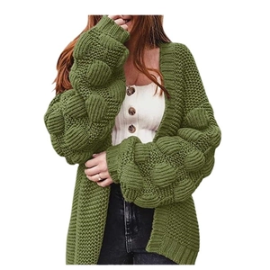 Gilet en maille vert herbe avec manches bouffantes à pompons 3D et coupe ample ouverte