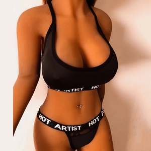 Ensemble lingerie sport chic deux pièces avec dentelle et bande élastique lettrée