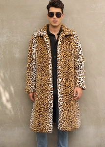 Detailed view of leopard print faux fur texture on men lapel coat for winter style