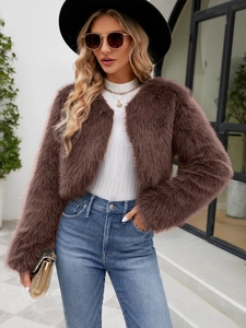 Veste courte chic en fausse fourrure marron foncé pour femme avec manches longues et peluche