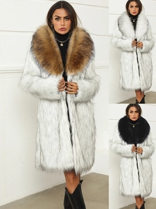Manteau long en fausse fourrure pour femme avec grand col en peluche et texture luxueuse