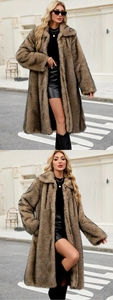 Détail du manteau en fausse fourrure marron avec rayures noires et large col tailleur