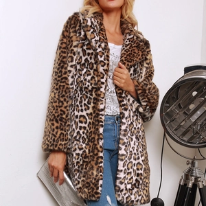 Manteau long chic en fausse fourrure à imprimé léopard avec col à revers mode