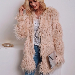 Manteau mi-long chic en fausse fourrure rose clair pour femme avec une coupe ample