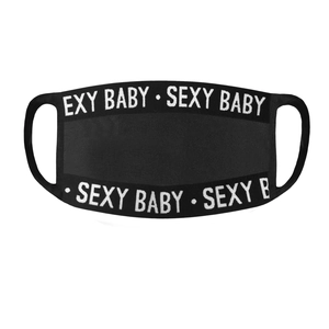 Détail du masque noir respirant avec impression de lettres Sexy Baby blanches sur les bords