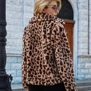 Faux fur leopard print jacket for women featuring a wide lapel collar and long sleeves