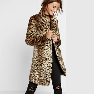 Manteau en Fausse Fourrure à Imprimé Léopard pour Femme Mi-Long Manches Longues Hiver Chaud Survêtement Mode Revers Veste en Peluche Épaisse