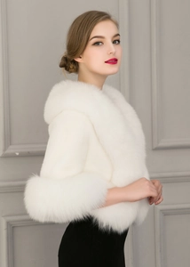 Elegant white faux fur bridal shawl with thick collar detail for formal evening wear