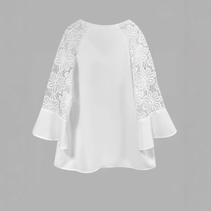 Elegante weiße Bluse mit kunstvollen floralen Spitzenärmeln und stilvollem Rundhalsausschnitt