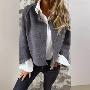 Short dark gray cashmere wool jacket with single button closure and batwing sleeves