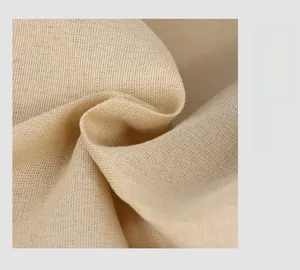 Dettaglio del tessuto in nylon che mostra la consistenza morbida e la fodera interna intrecciata