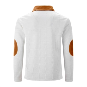 Polo manches longues pour hommes avec texture matelassée blanche et coudières brunes
