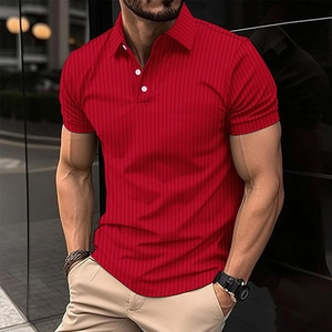 Polo da uomo rossa a maniche corte con strisce verticali e vestibilità slim