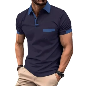 Polo da uomo a maniche corte blu scuro con patchwork blu chiaro e taschino sul petto